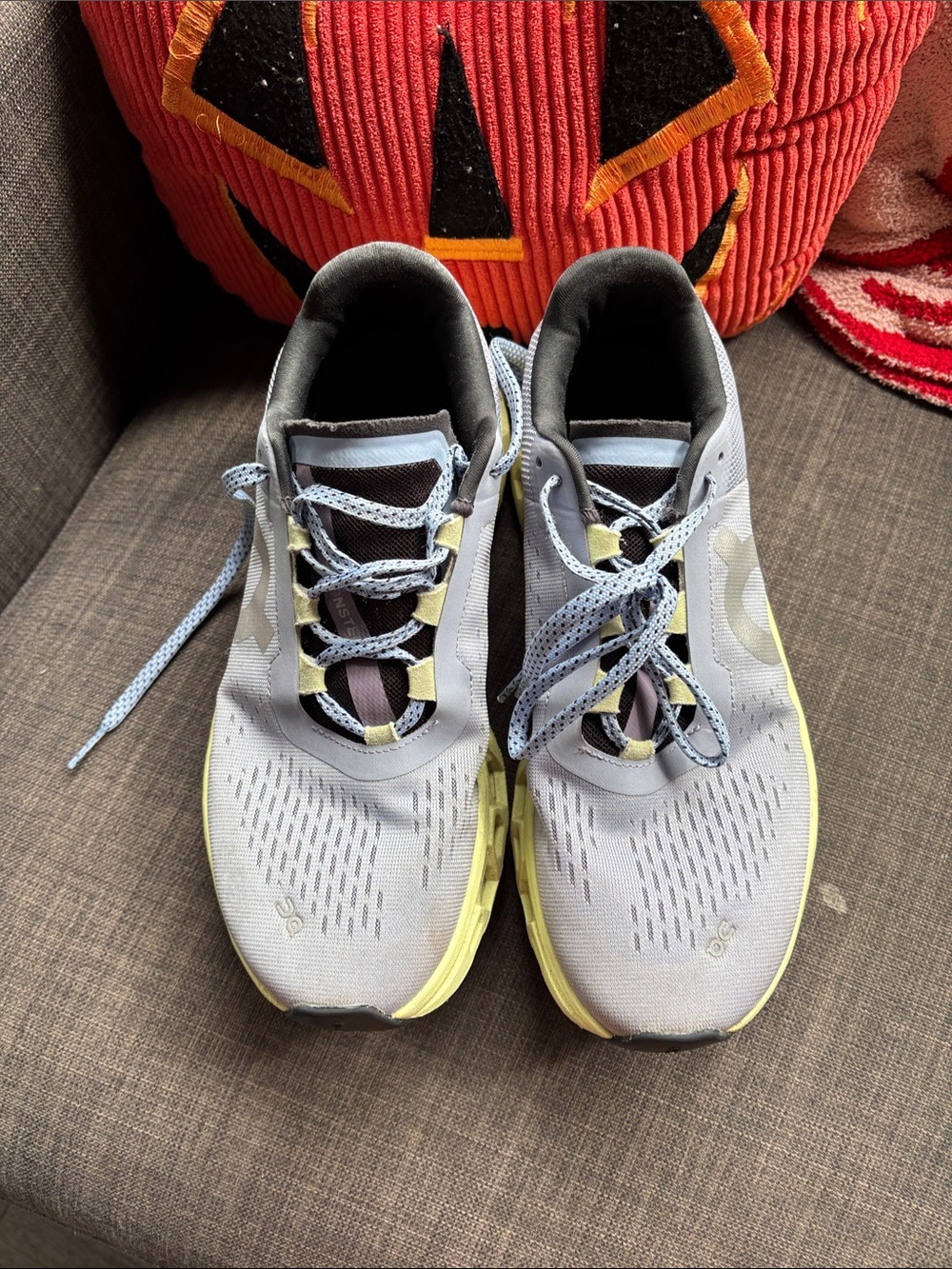 Light Gray & Yellow womenβs Running Shoes -On Cloud